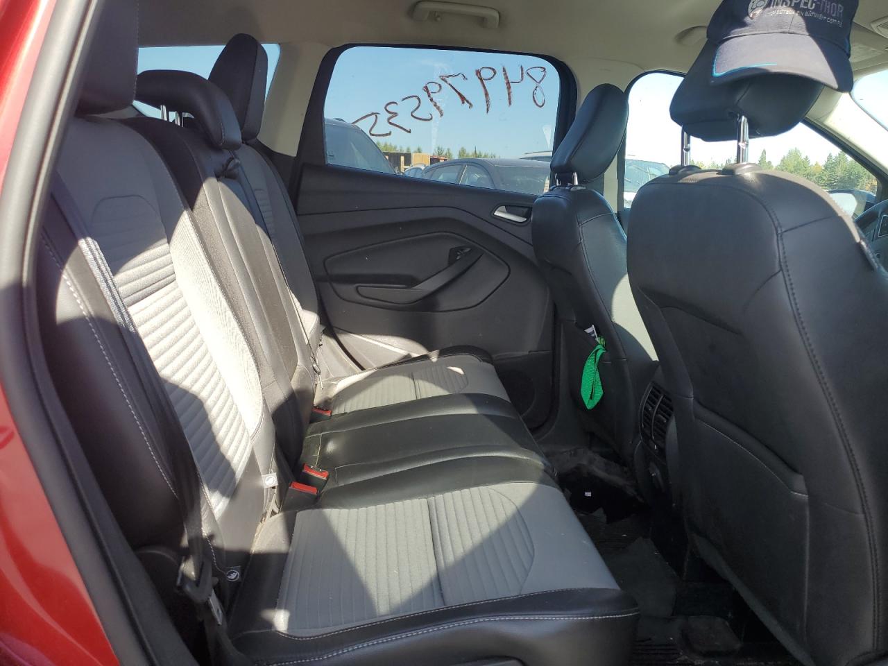 FORD ESCAPE SE