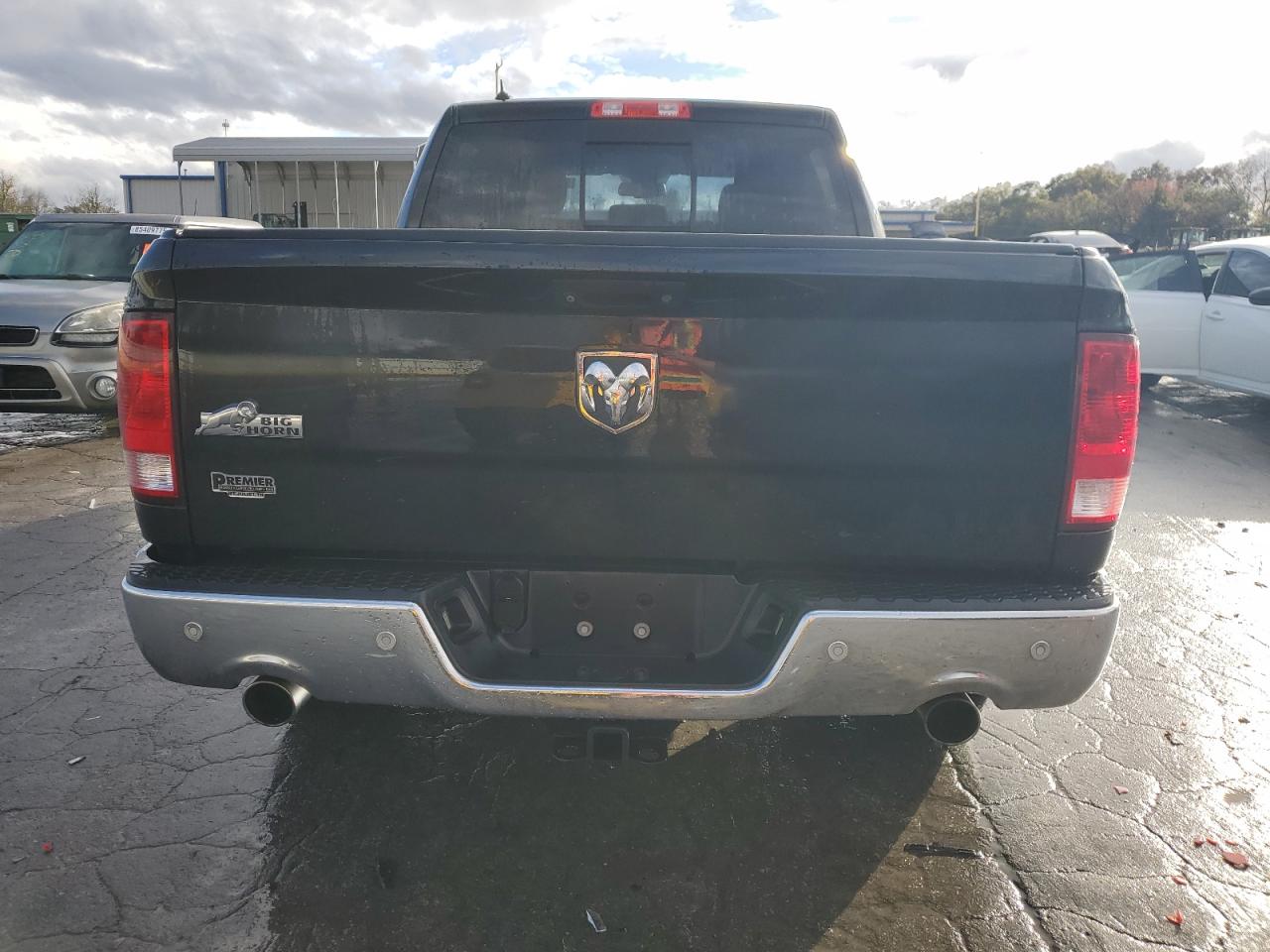 RAM 1500 SLT