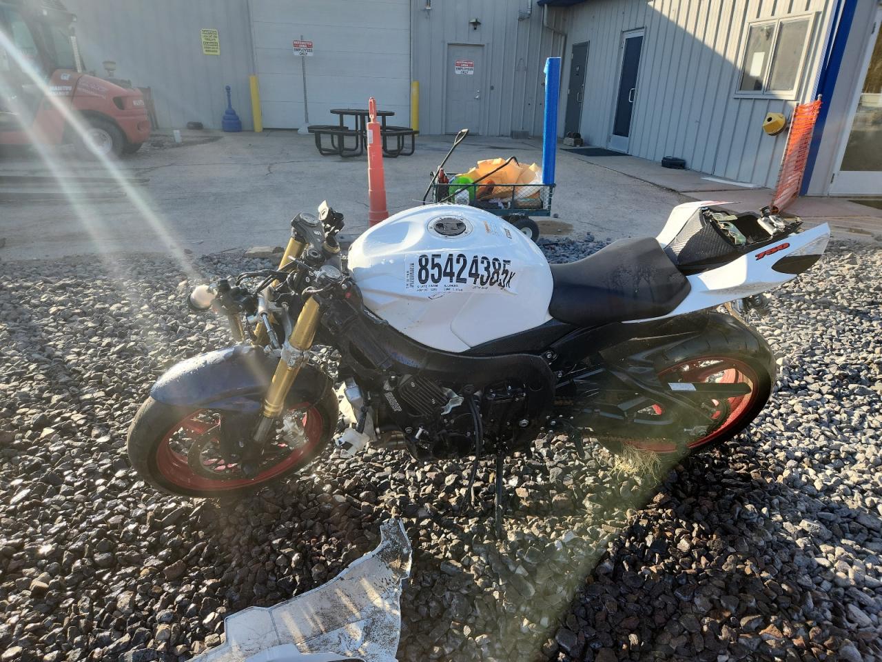 Lot #3298204033 2025 SUZUKI GSX-R750