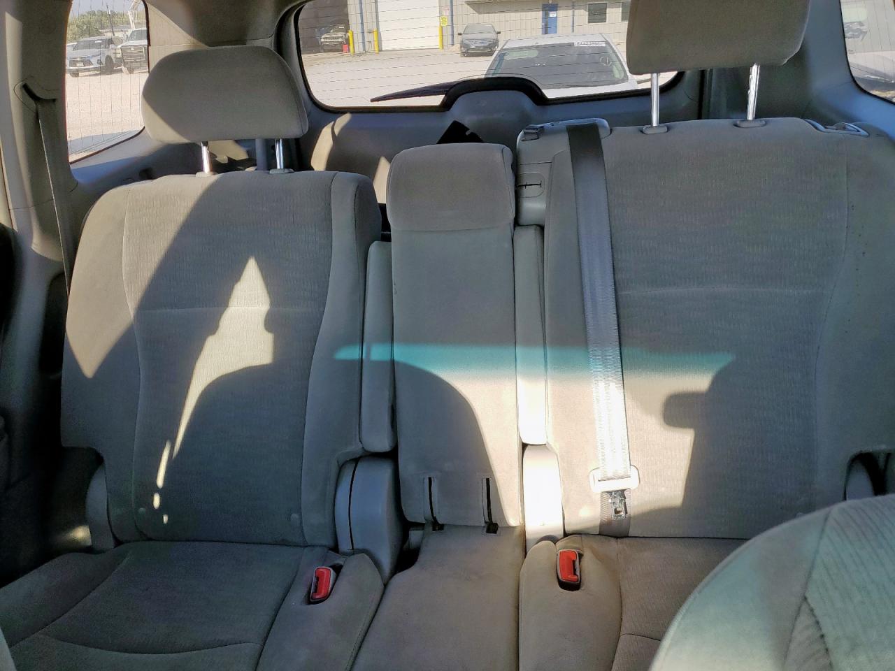 TOYOTA HIGHLANDER BASE