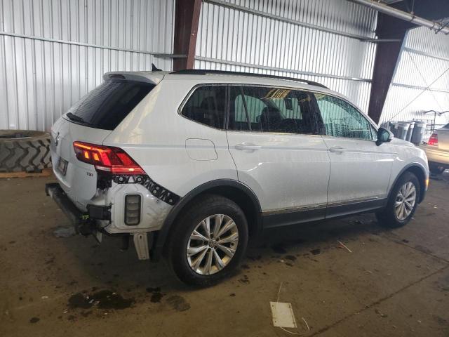 2018 VOLKSWAGEN TIGUAN SE 3VV3B7AX3JM214153
