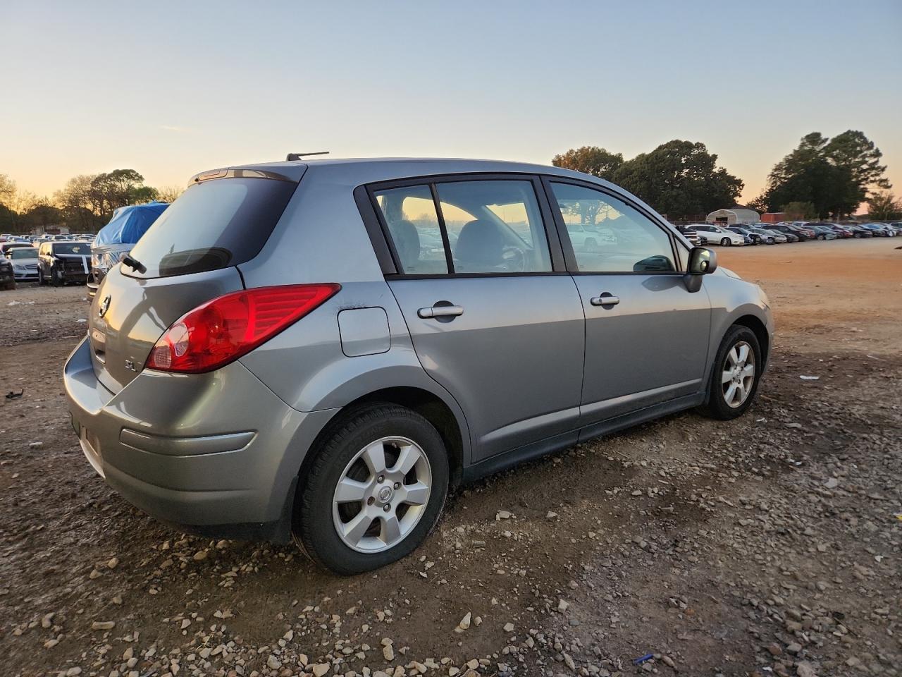 Lot #3275465708 2007 NISSAN VERSA S