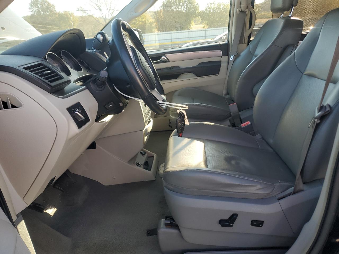 VOLKSWAGEN ROUTAN SE