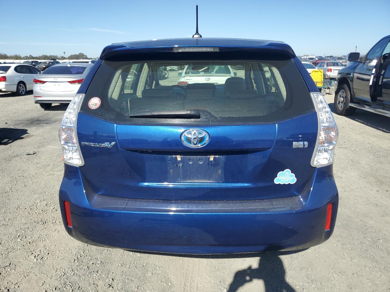TOYOTA PRIUS V