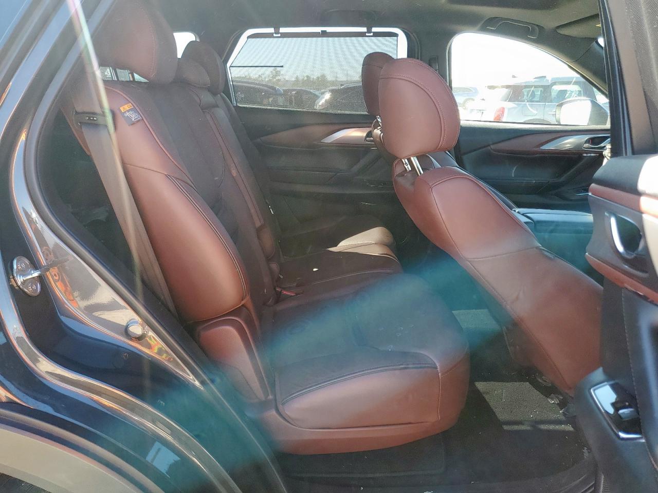 MAZDA CX-9 SIGNATURE