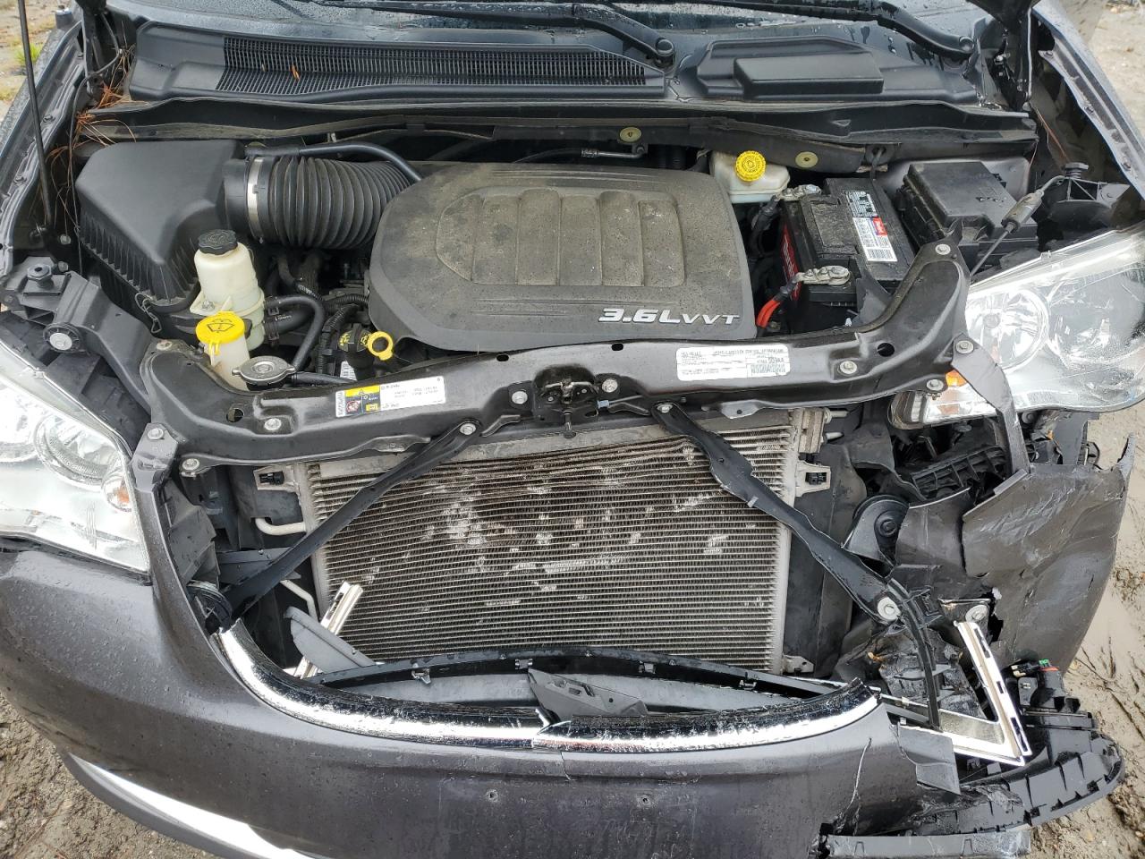 CHRYSLER TOWN & COUNTRY TOURING