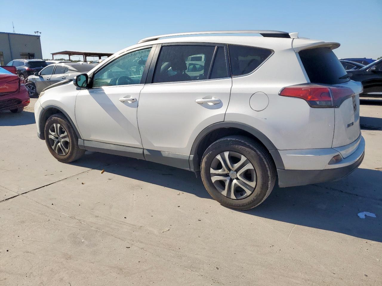 TOYOTA RAV4 LE