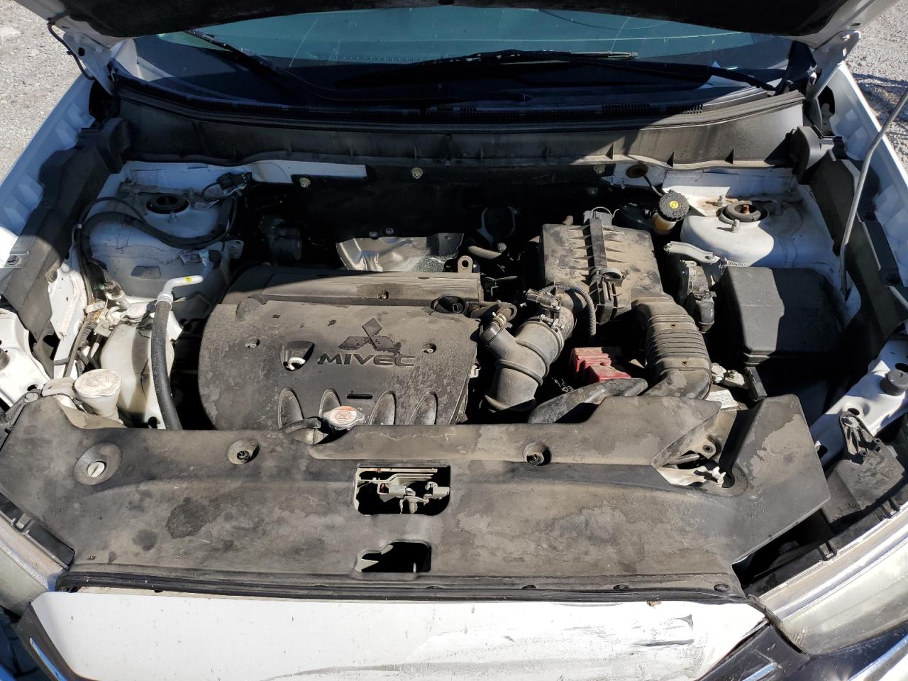 MITSUBISHI OUTLANDER ES