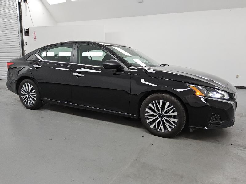 2025 NISSAN ALTIMA SV - 1N4BL4DV1SN372388