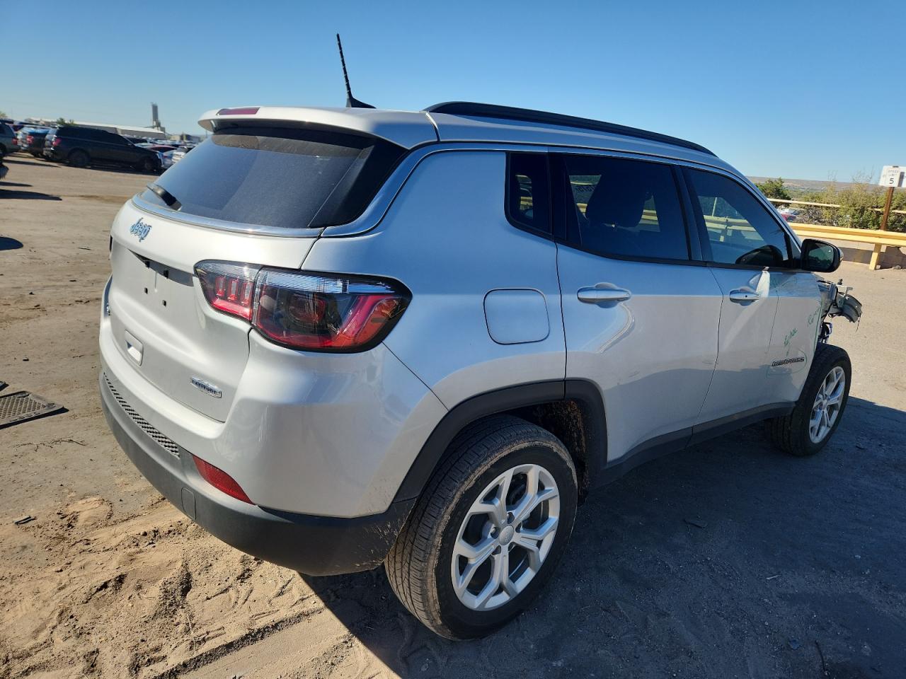 JEEP COMPASS LATITUDE