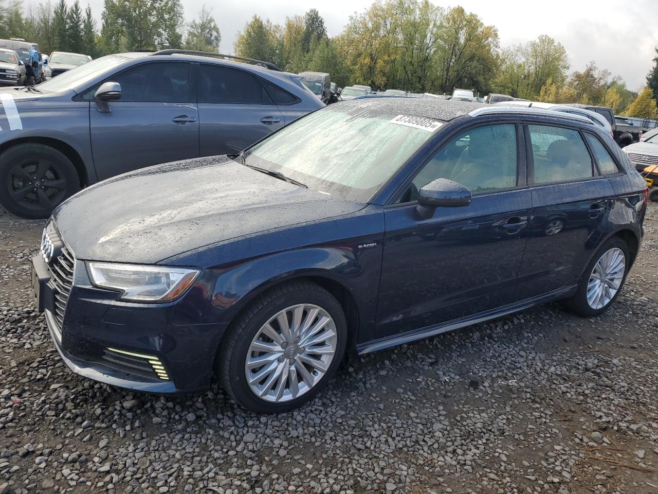 AUDI A3 E-TRON PREMIUM