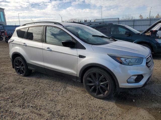 2017 FORD ESCAPE SE - 1FMCU9GD9HUA16681