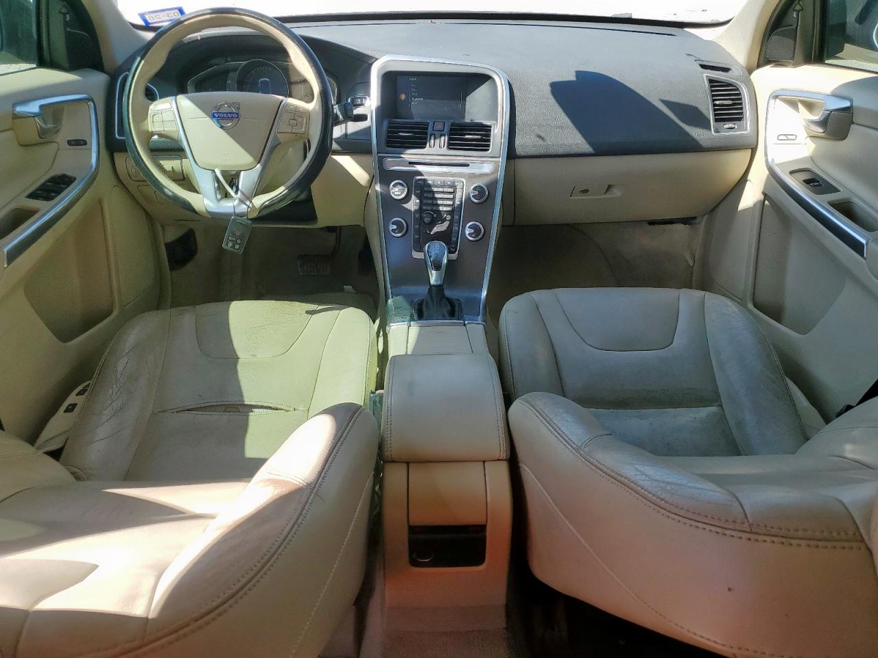 VOLVO XC60 T5 PREMIER