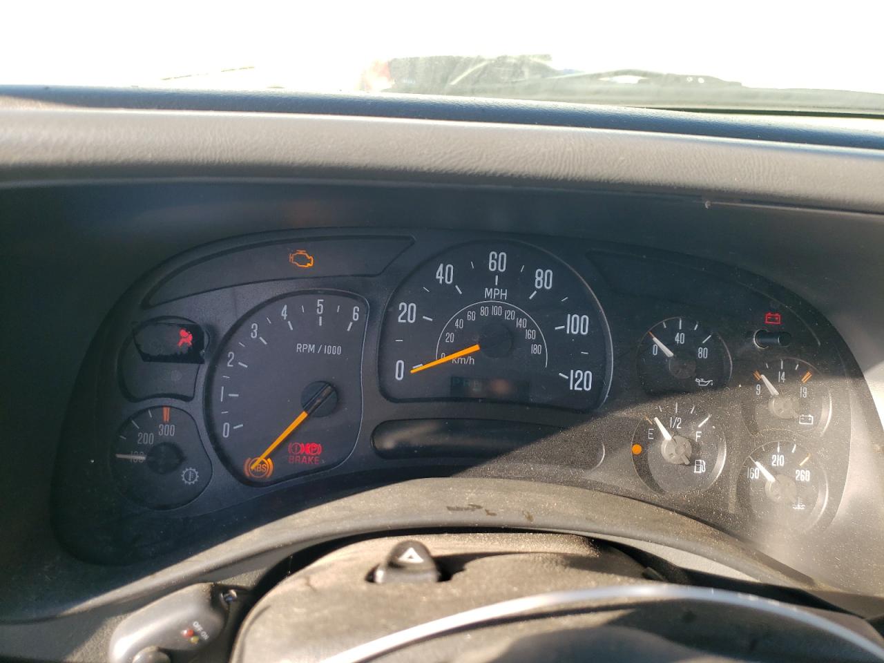 Lot #3274704803 2005 GMC SIERRA K25