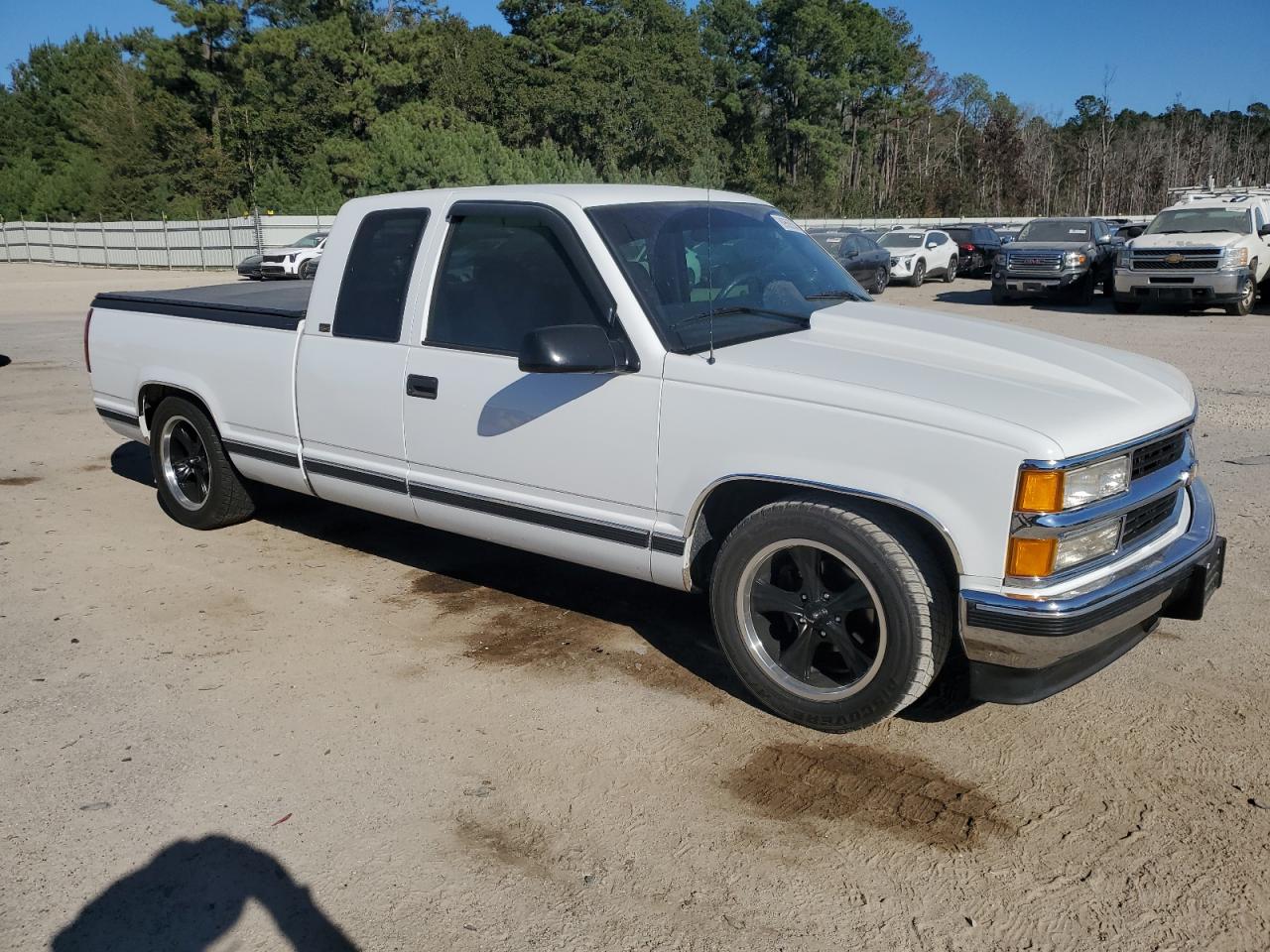 Lot #3283893445 1997 CHEVROLET GMT-400 C1