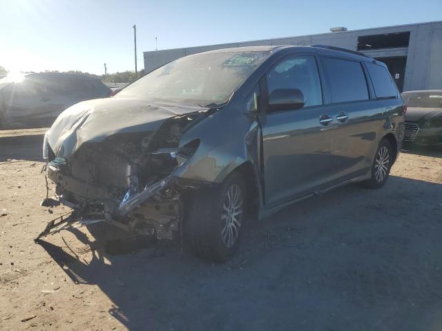 Global Auto Auctions: 2020 TOYOTA SIENNA XLE