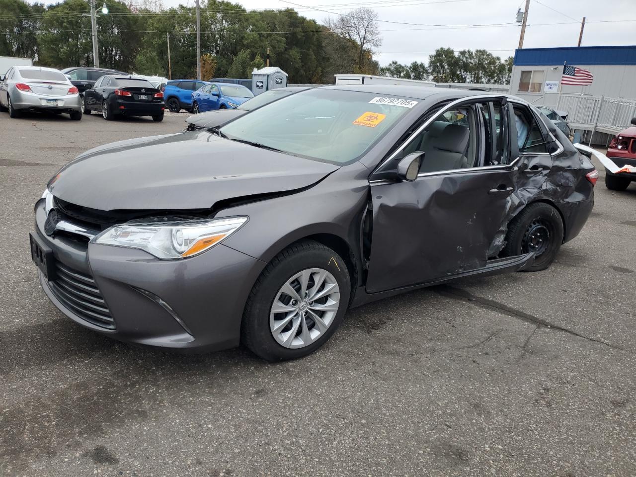 Lot #3291060174 2016 TOYOTA CAMRY LE