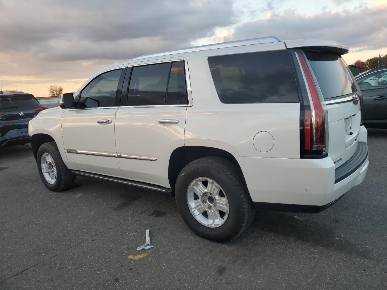 CADILLAC ESCALADE PLATINUM