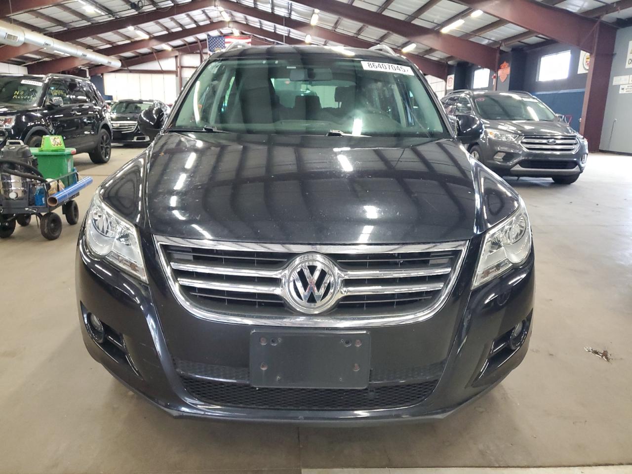 Lot #3264521517 2011 VOLKSWAGEN TIGUAN S