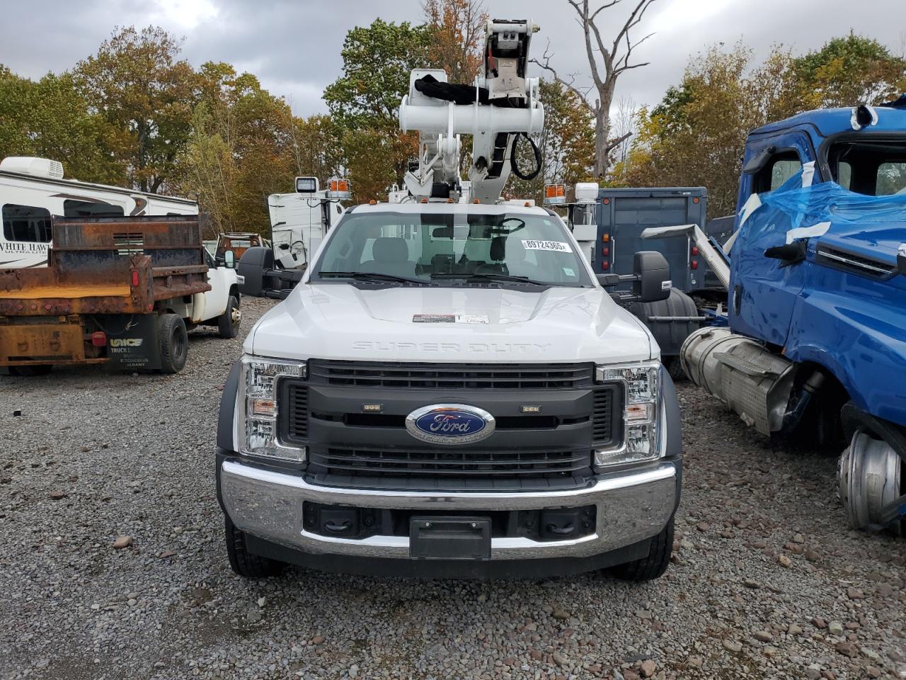 FORD F-550 SUPER DUTY