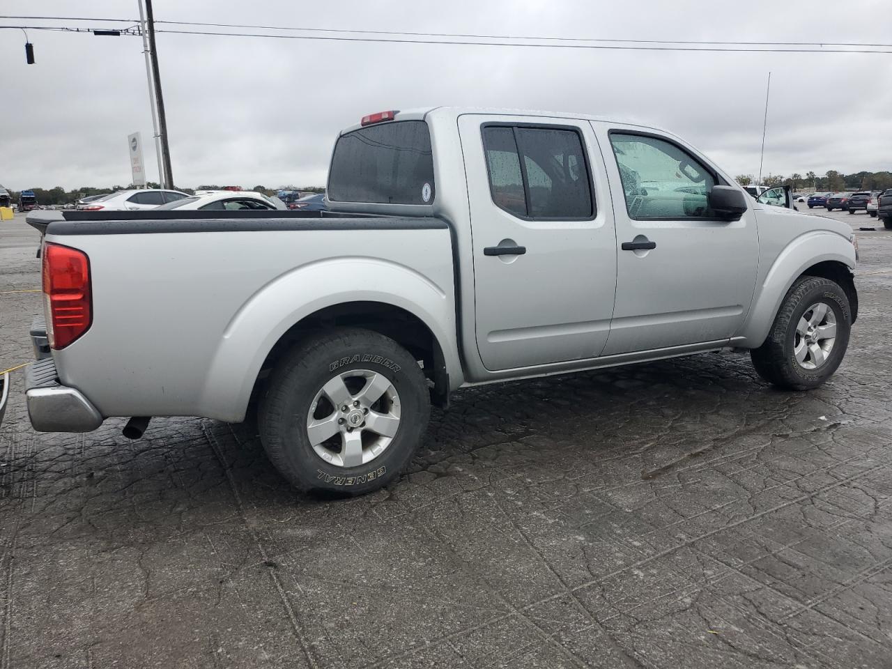 NISSAN FRONTIER S