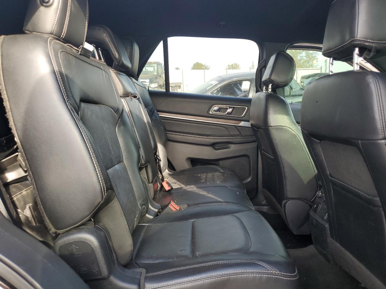 FORD EXPLORER LIMITED