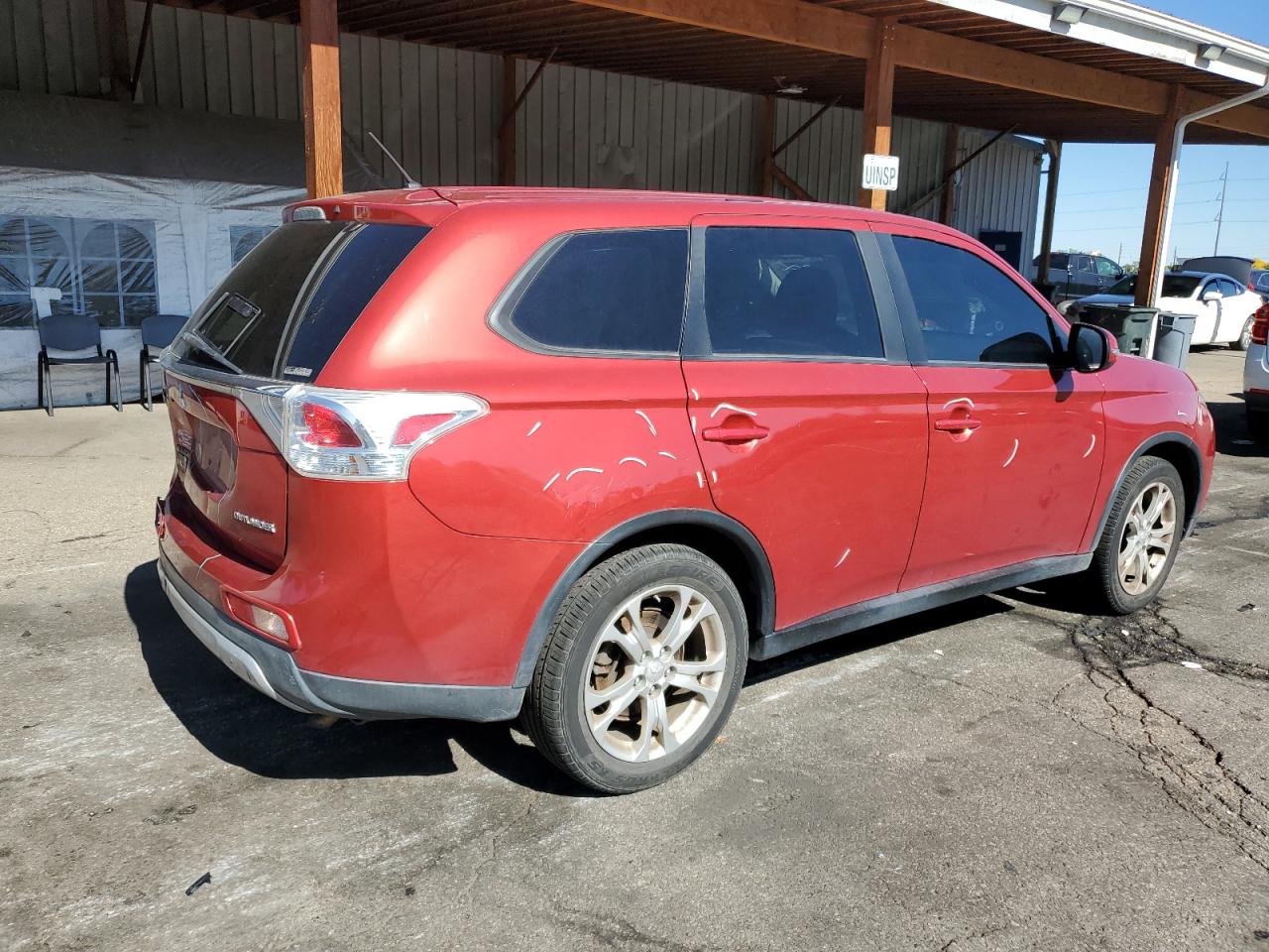 MITSUBISHI OUTLANDER SE