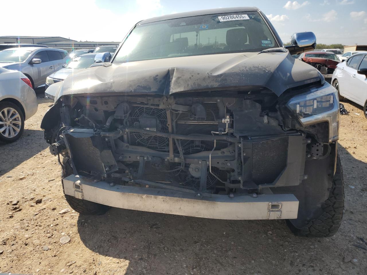 TOYOTA TUNDRA CREWMAX PLATINUM