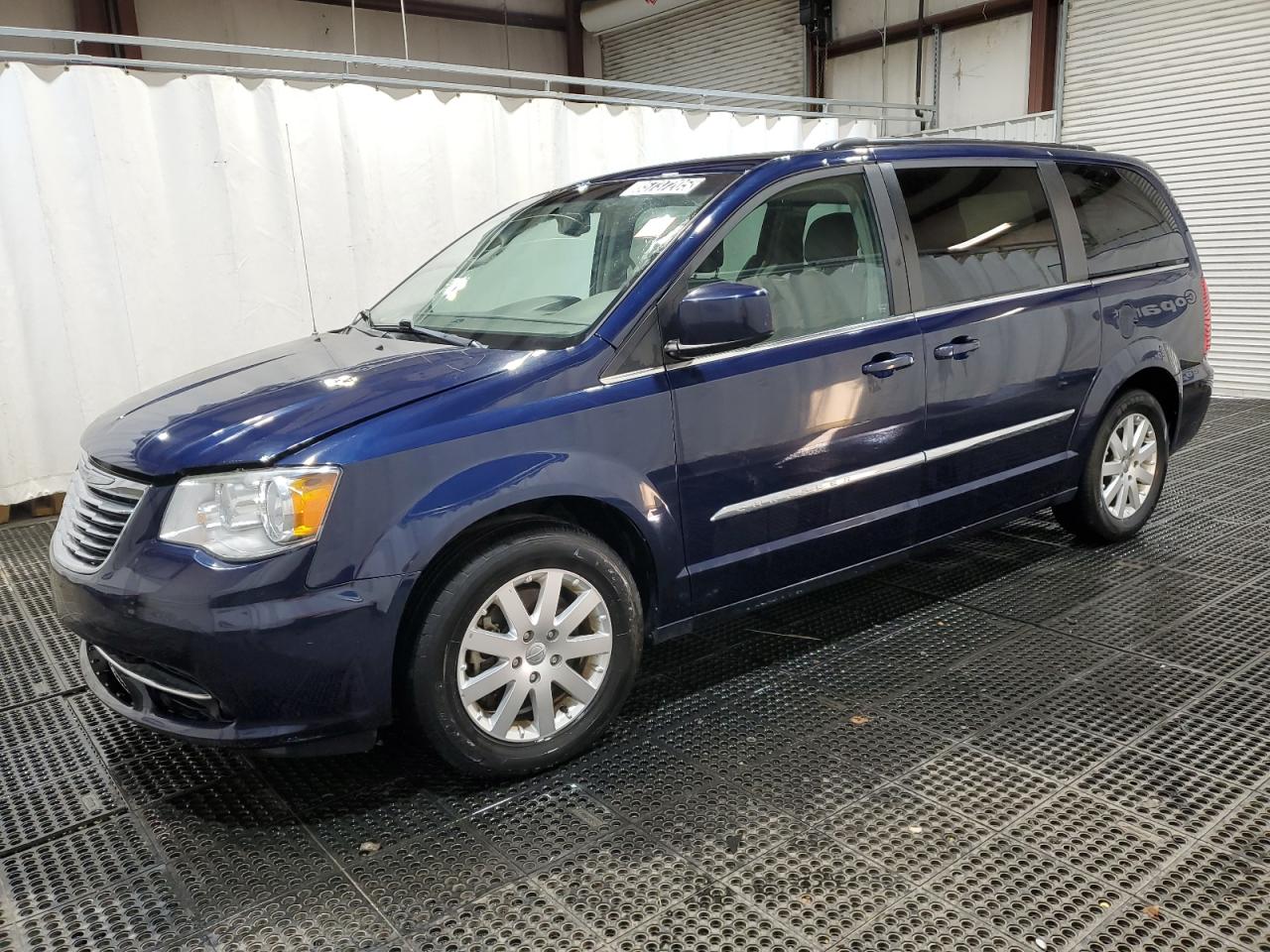 CHRYSLER TOWN & COUNTRY TOURING