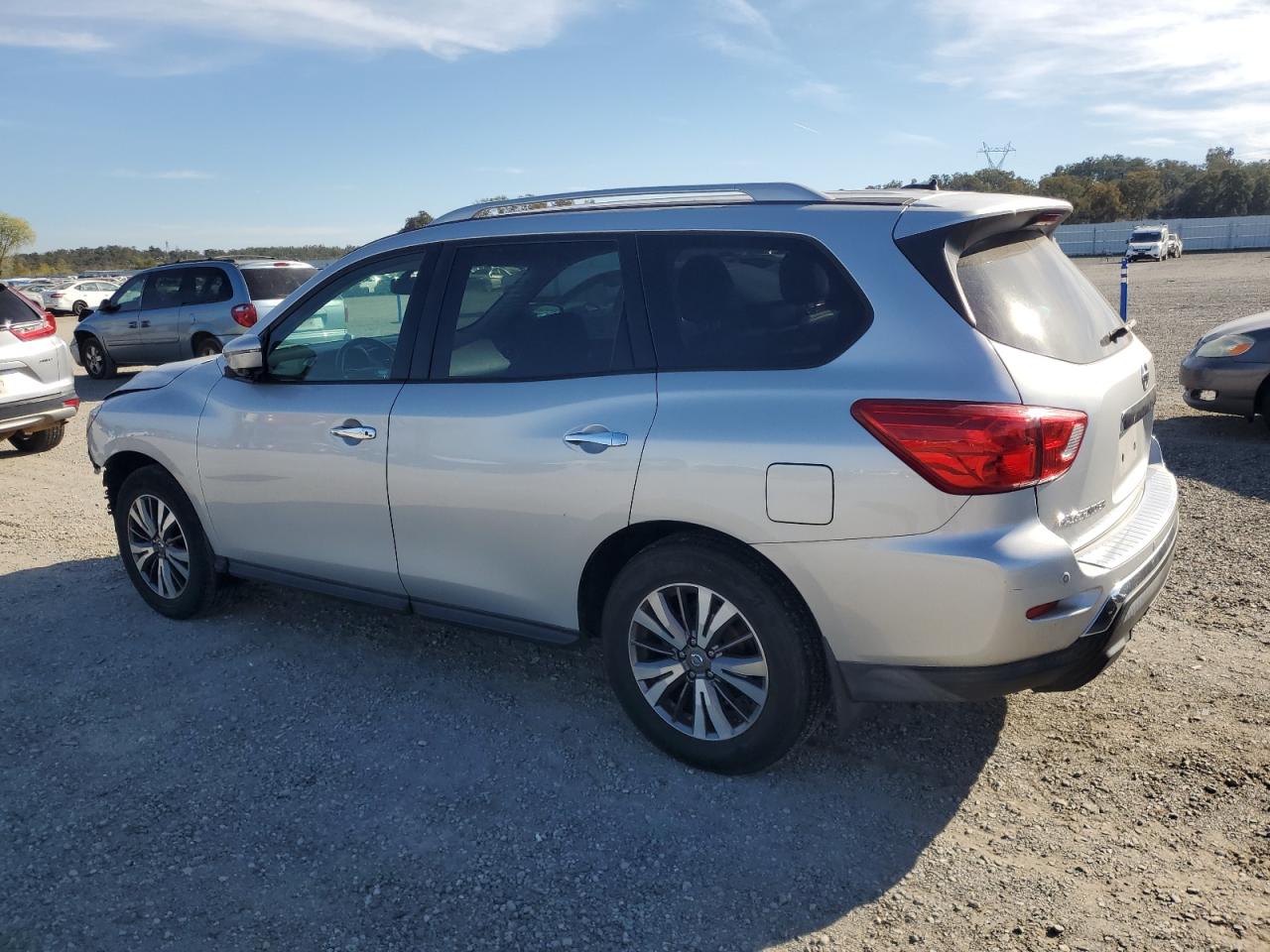 NISSAN PATHFINDER S