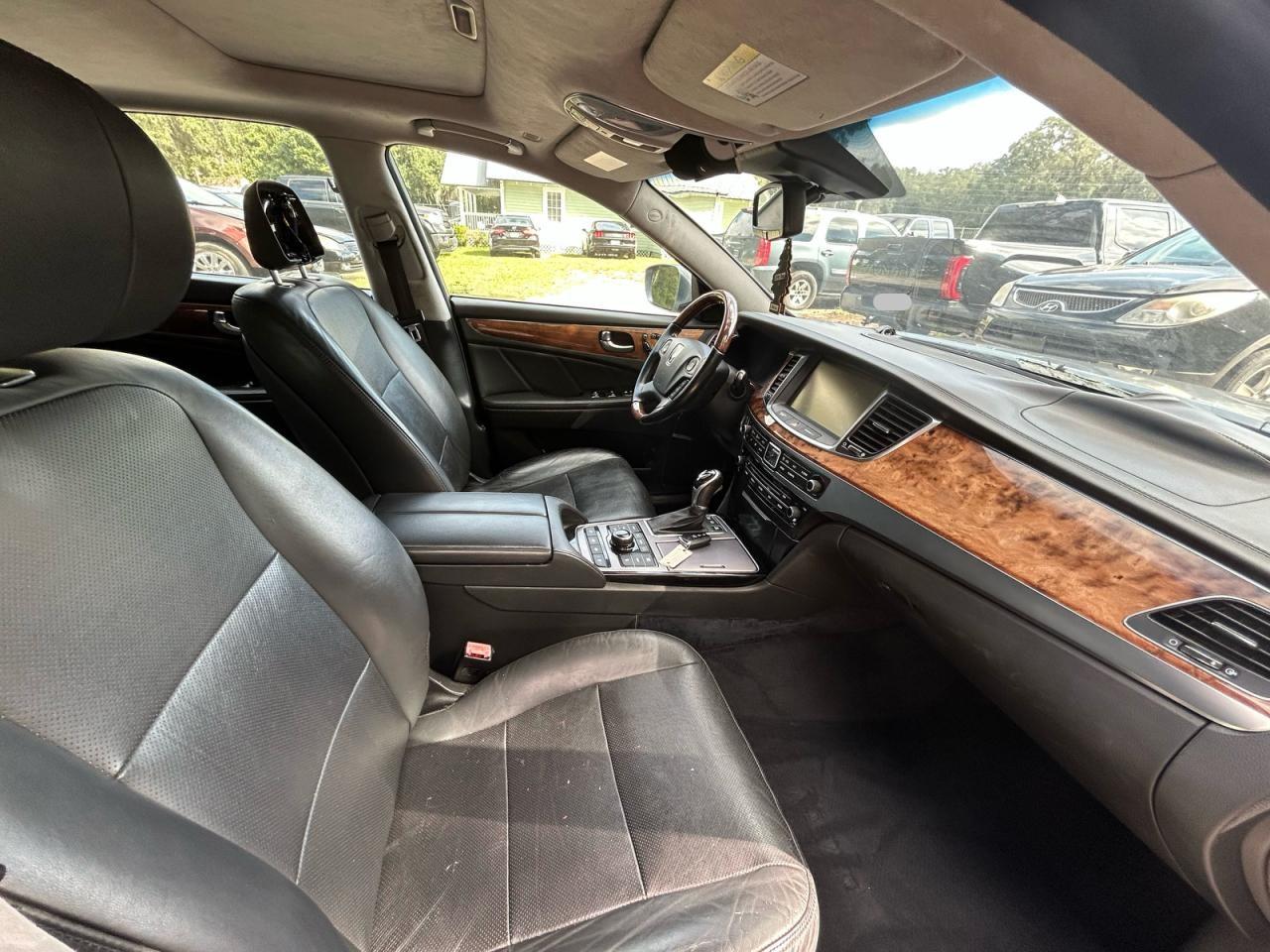 HYUNDAI EQUUS SIGNATURE