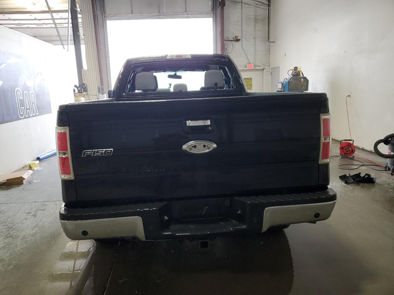 FORD F-150 SUPER CAB