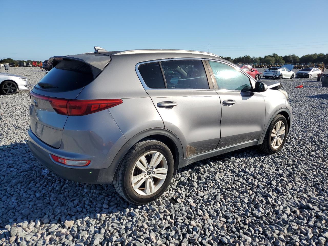 KIA SPORTAGE LX