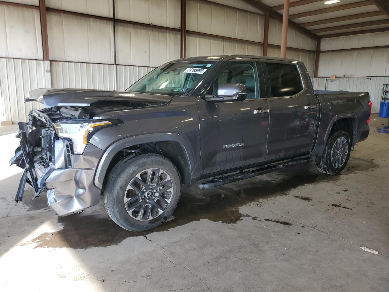 TOYOTA TUNDRA CREWMAX LIMITED