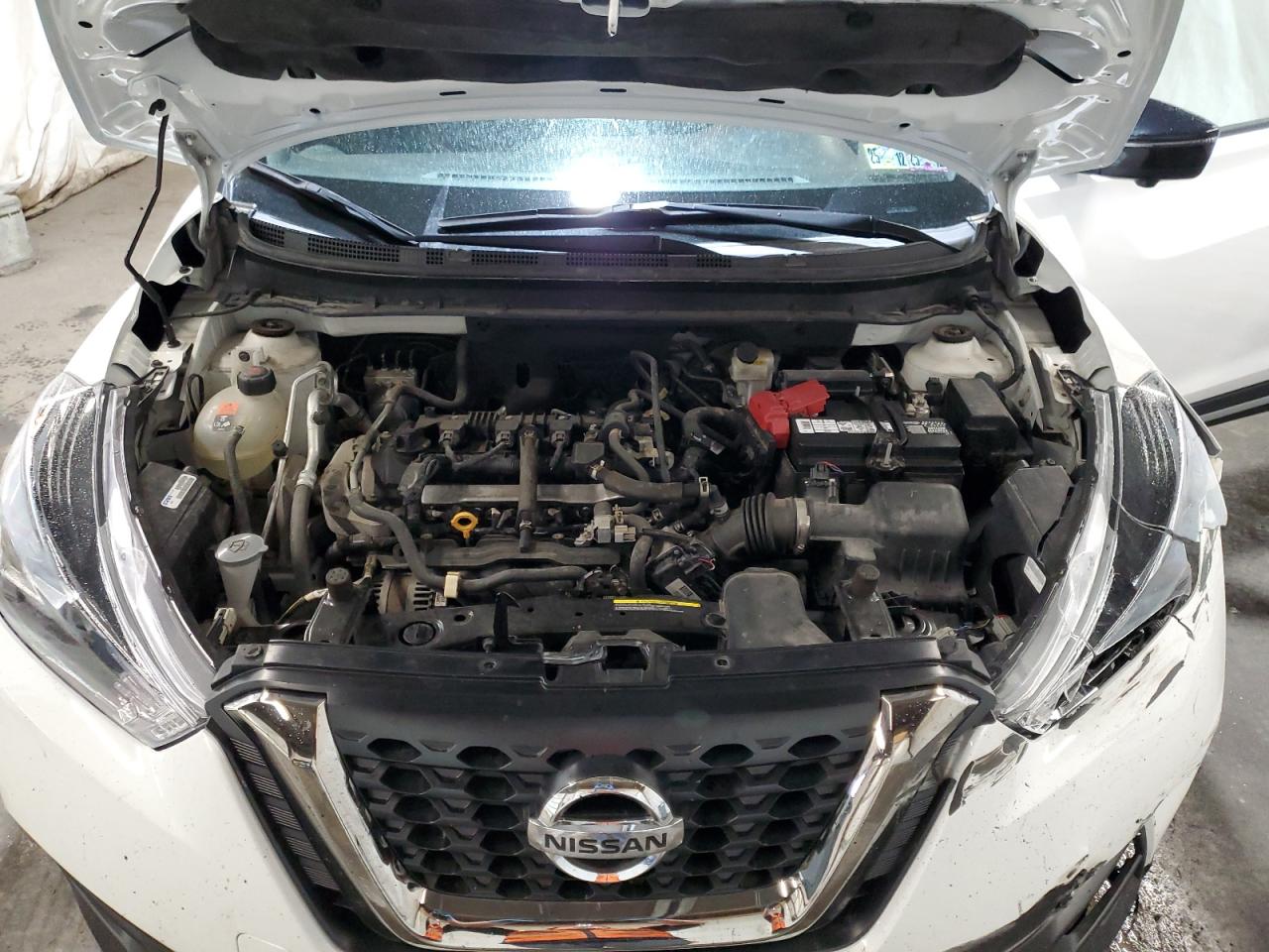 NISSAN KICKS SR