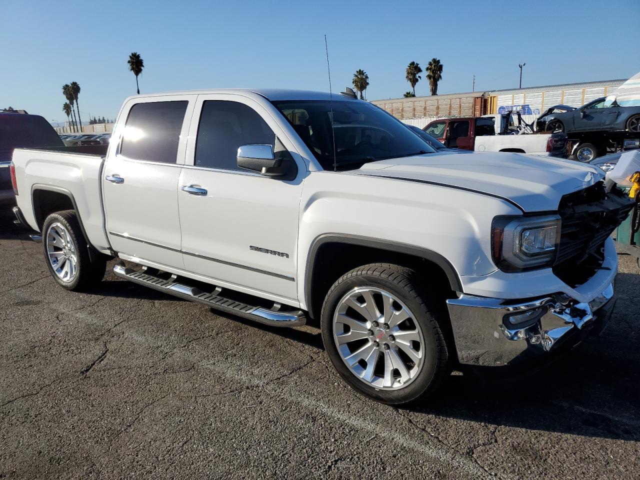 GMC SIERRA C1500 SLT