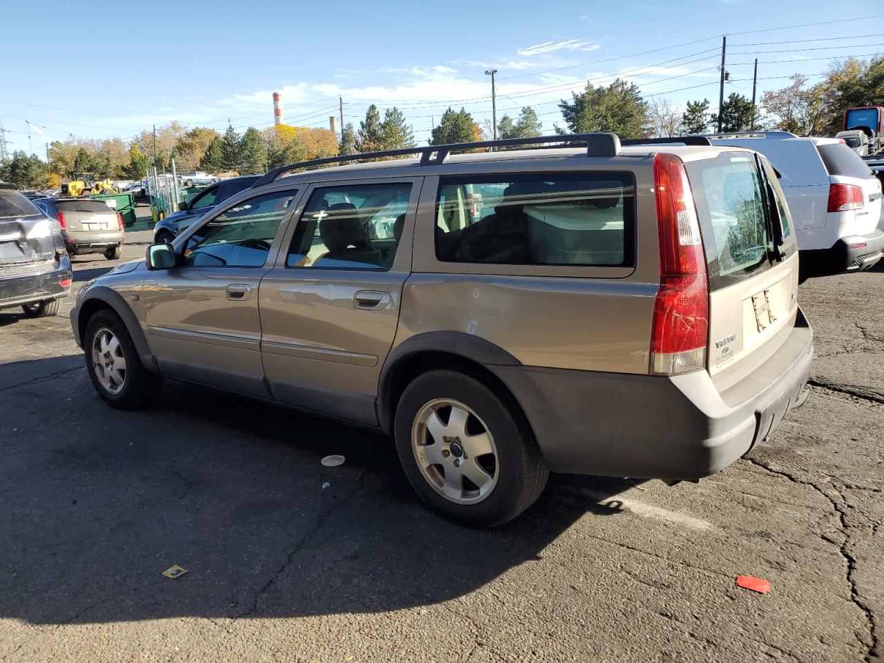 Lot #3292867575 2001 VOLVO V70 XC