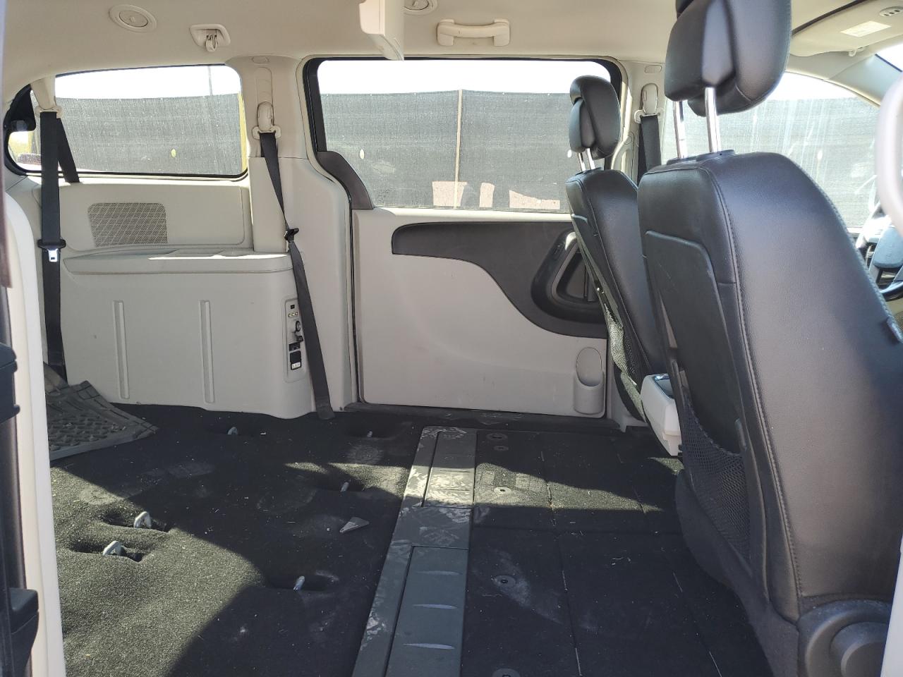 CHRYSLER TOWN & COUNTRY TOURING