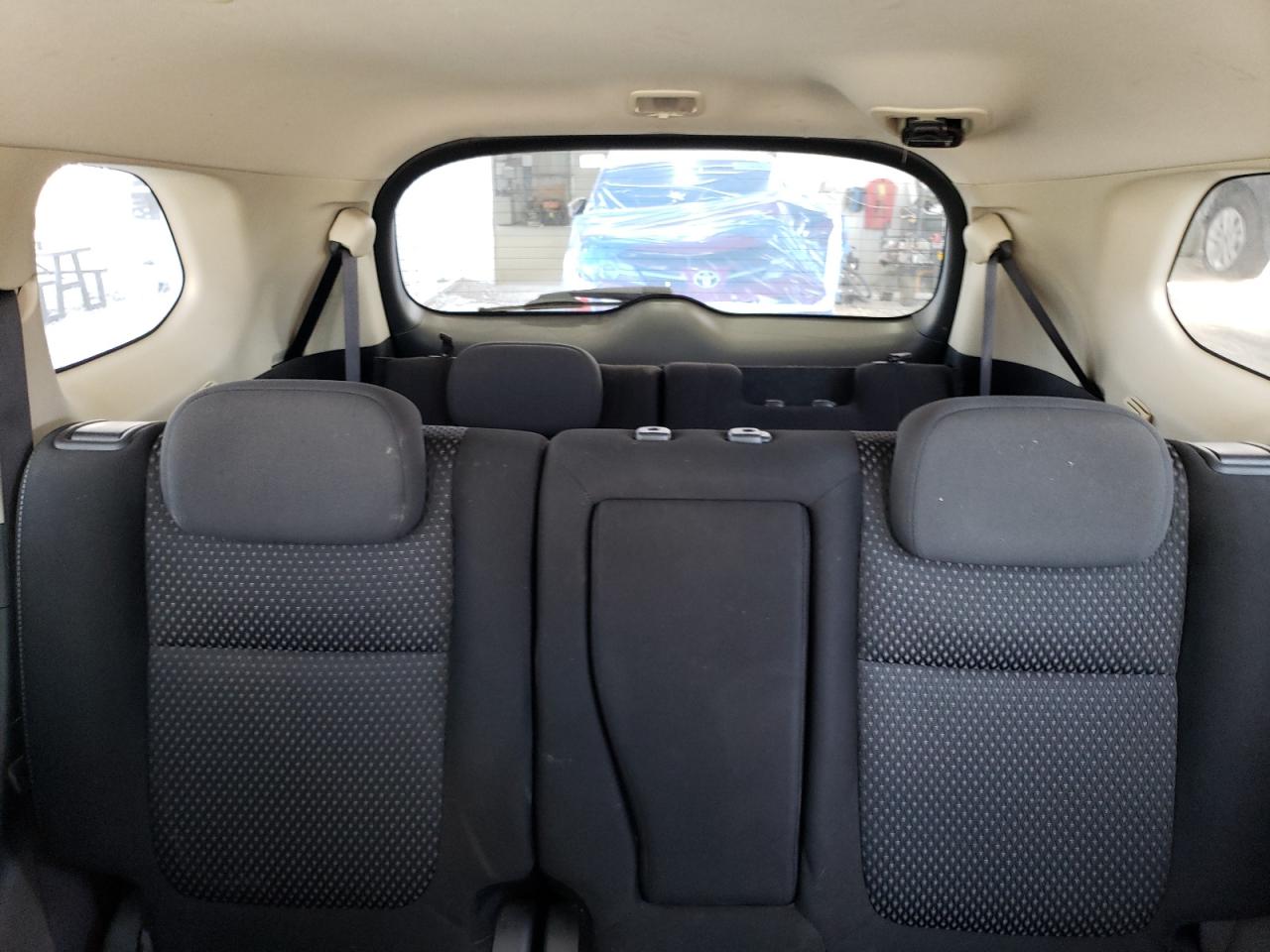 MITSUBISHI OUTLANDER SE