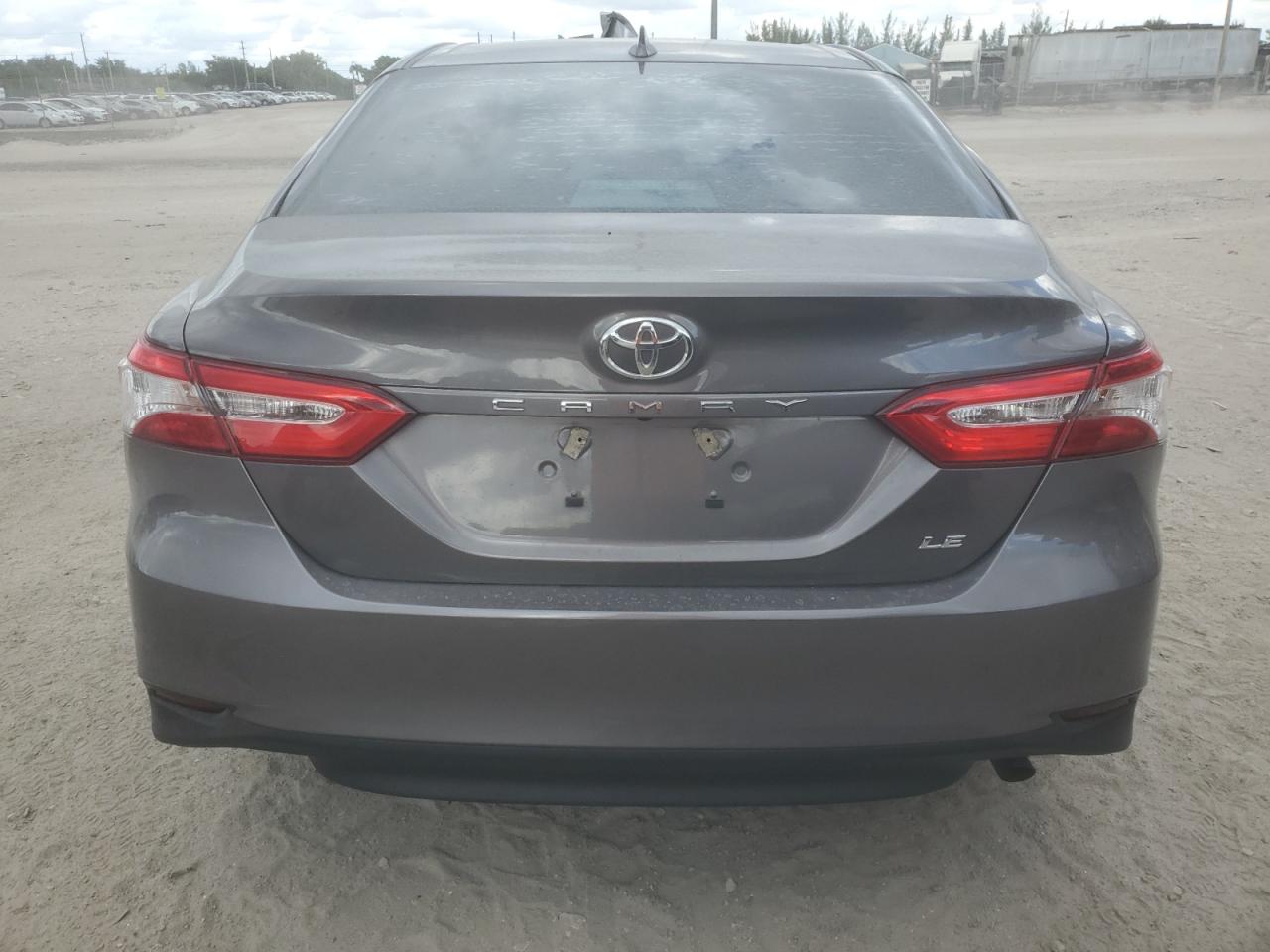 TOYOTA CAMRY LE