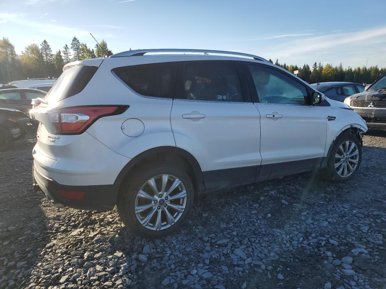 FORD ESCAPE TITANIUM