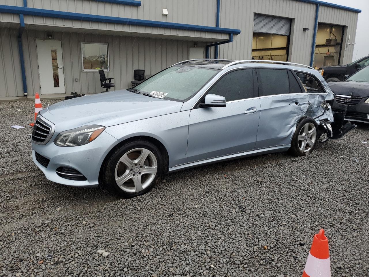  Salvage Mercedes-Benz E-Class