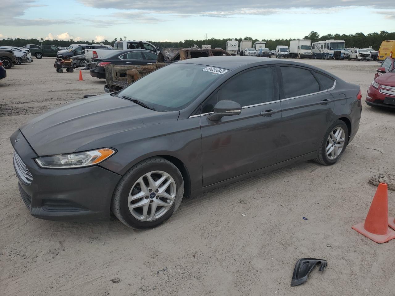 FORD FUSION SE