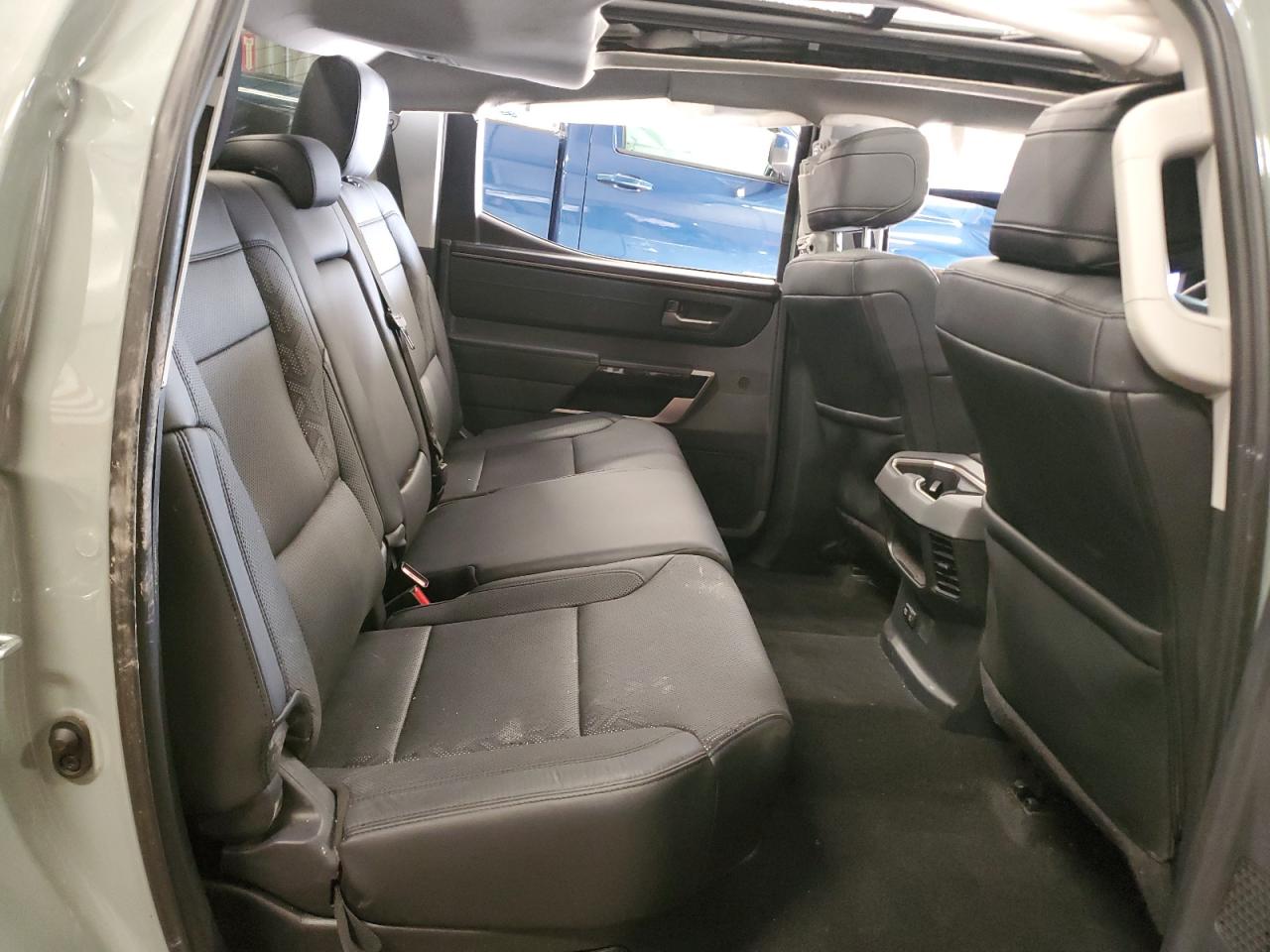 TOYOTA TUNDRA CREWMAX LIMITED