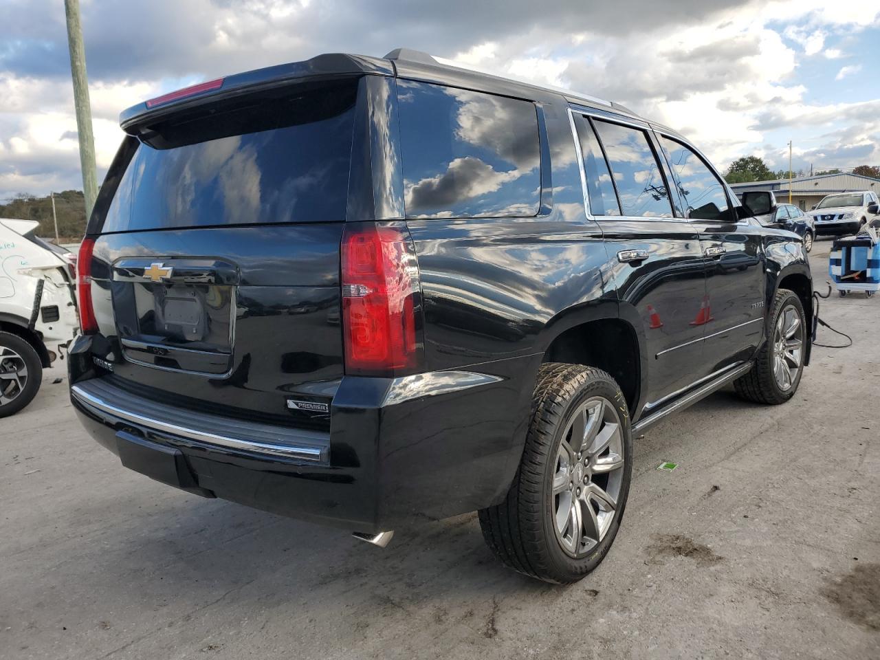 CHEVROLET TAHOE C1500 PREMIER