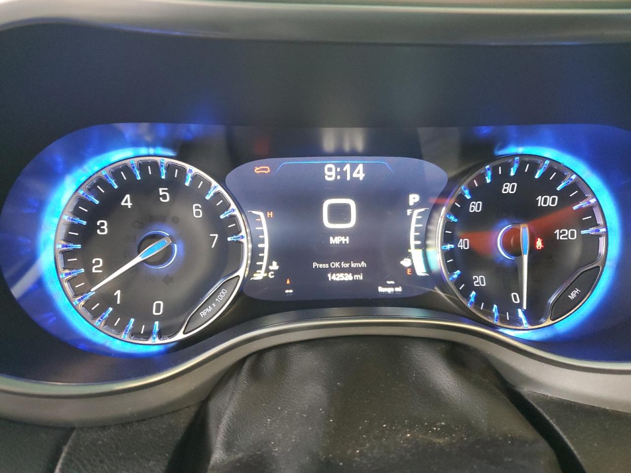 CHRYSLER PACIFICA TOURING PLUS