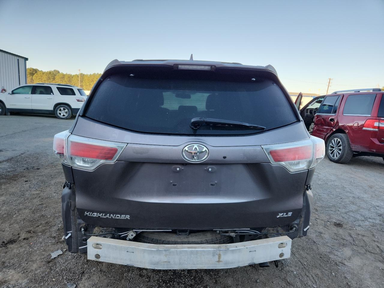 Lot #3311673236 2016 TOYOTA HIGHLANDER