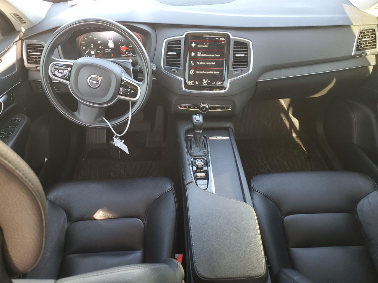 VOLVO XC90 T6 MOMENTUM