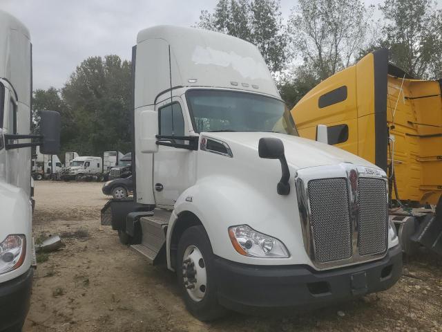 Global Auto Auctions: 2017 KENWORTH T680