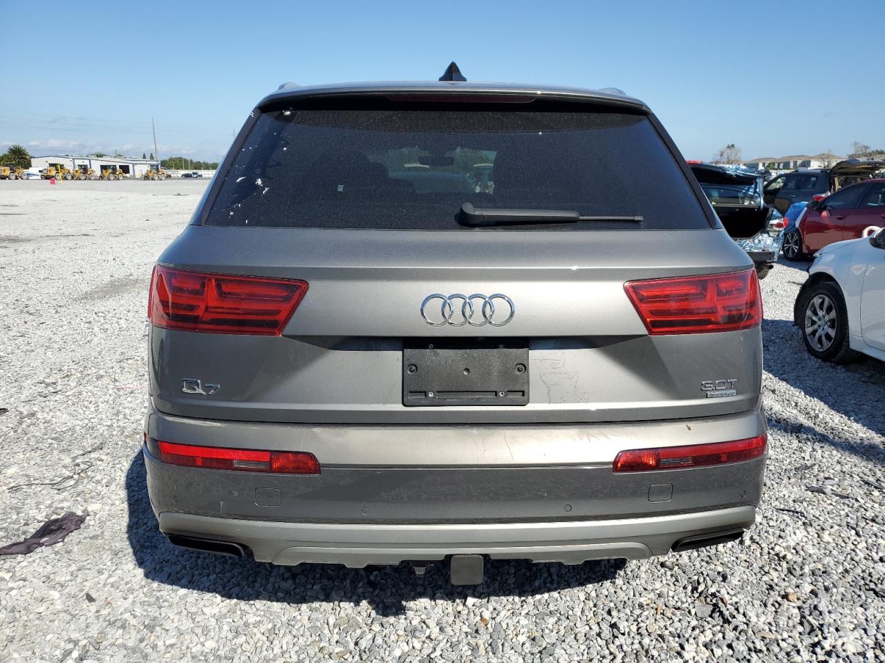 AUDI Q7 PREMIUM PLUS